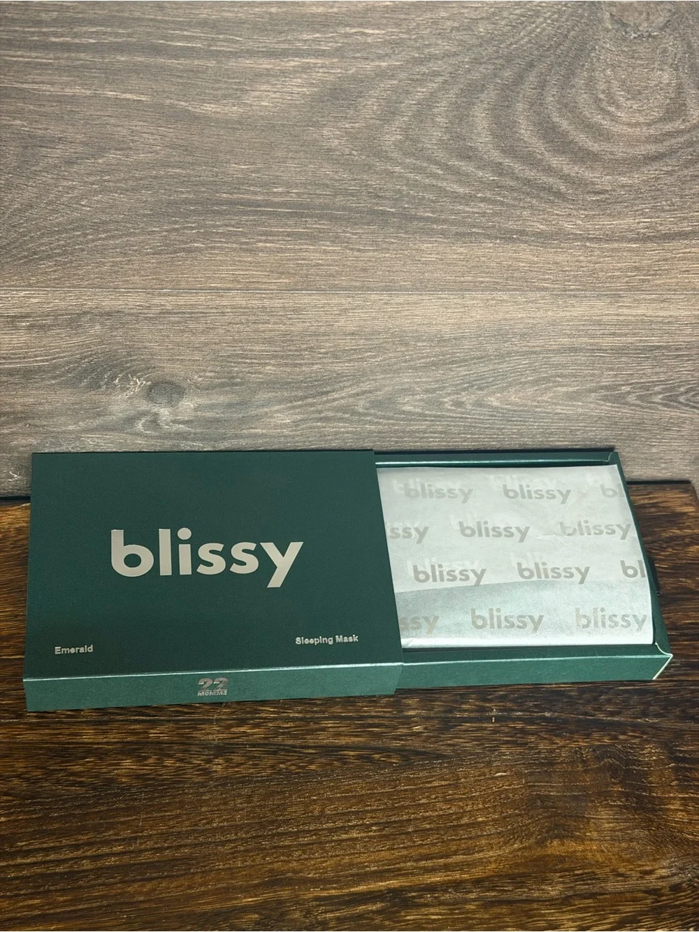 Blissy Emerald 100% Mulberry Silk Sleep Mask 22 Momme w/ Box & Pouch